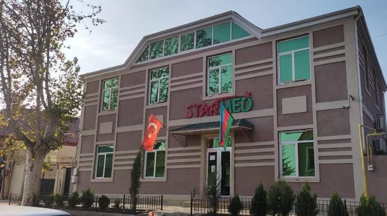 StarMed Klinikası binası — Qazax
